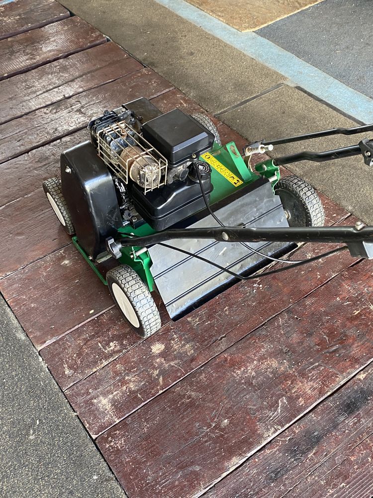 Scarificator aerator gazon Briggs & Stratton 3.5cp