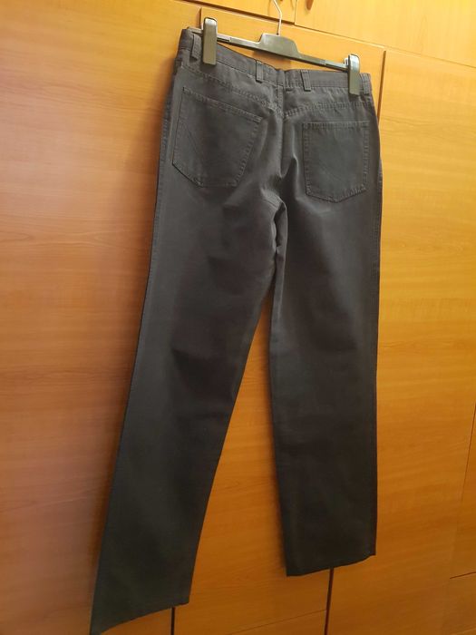 pantaloni bărbătești mărimea 40-42