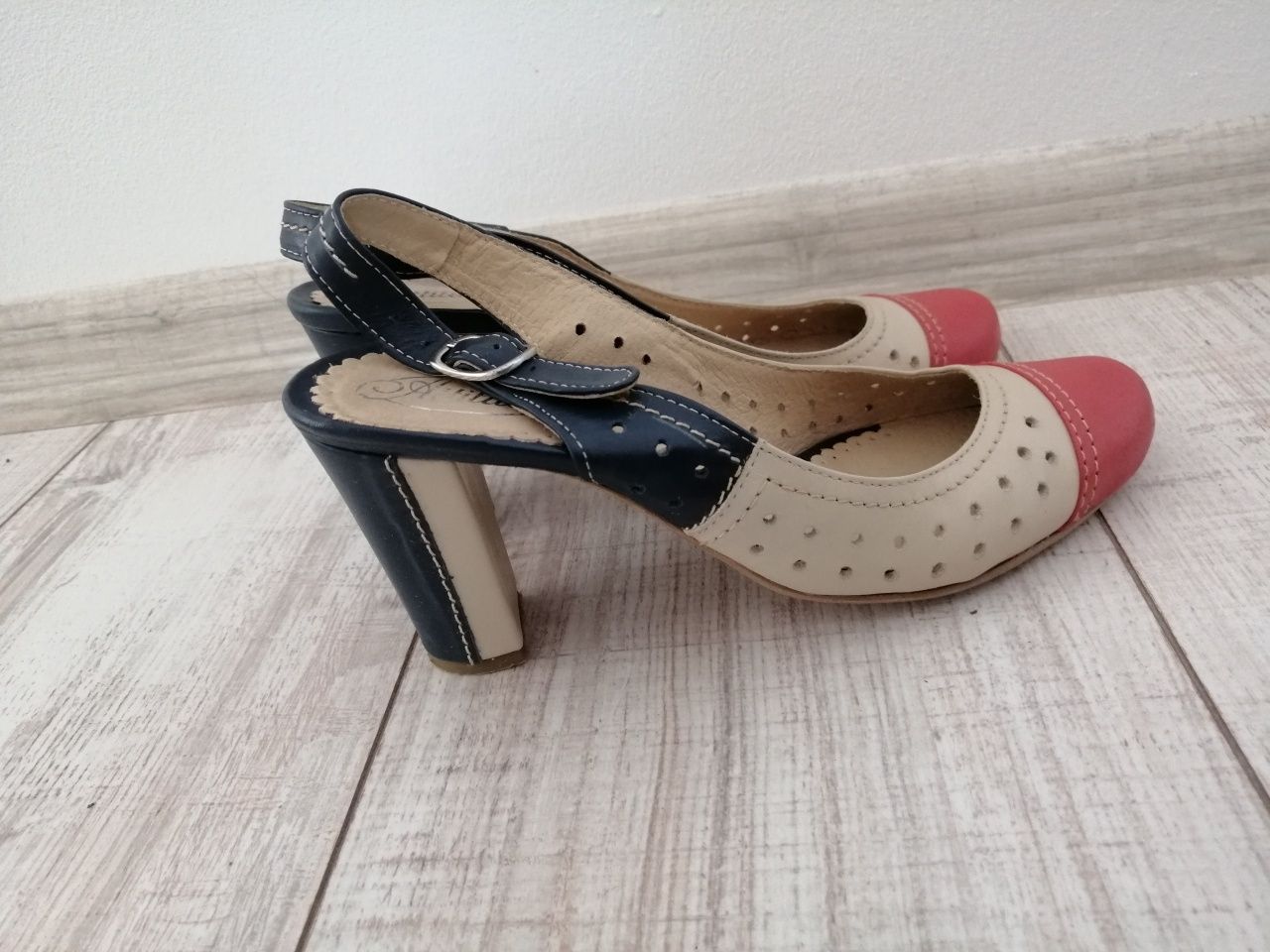 Pantofi piele 37