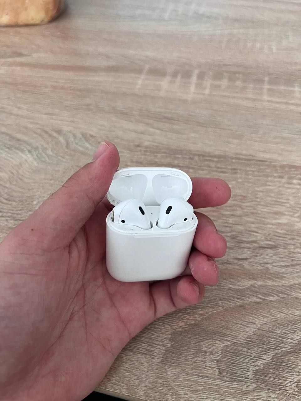 AirPods 2 оригинал