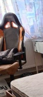 2 buc Scaun Gaming  și scaun birou, reglabile