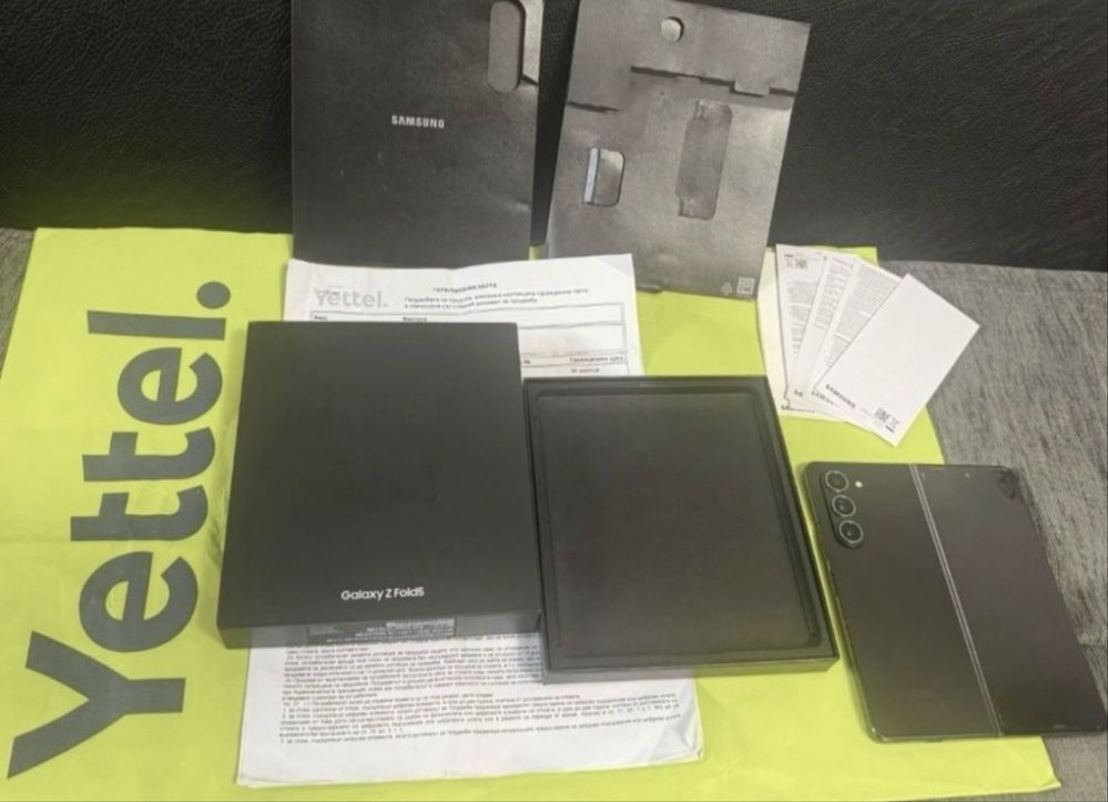 КАТО НОВ 256GB Samsung Z Fold 5 YETTEL Гаранция 2026 Black / Черен