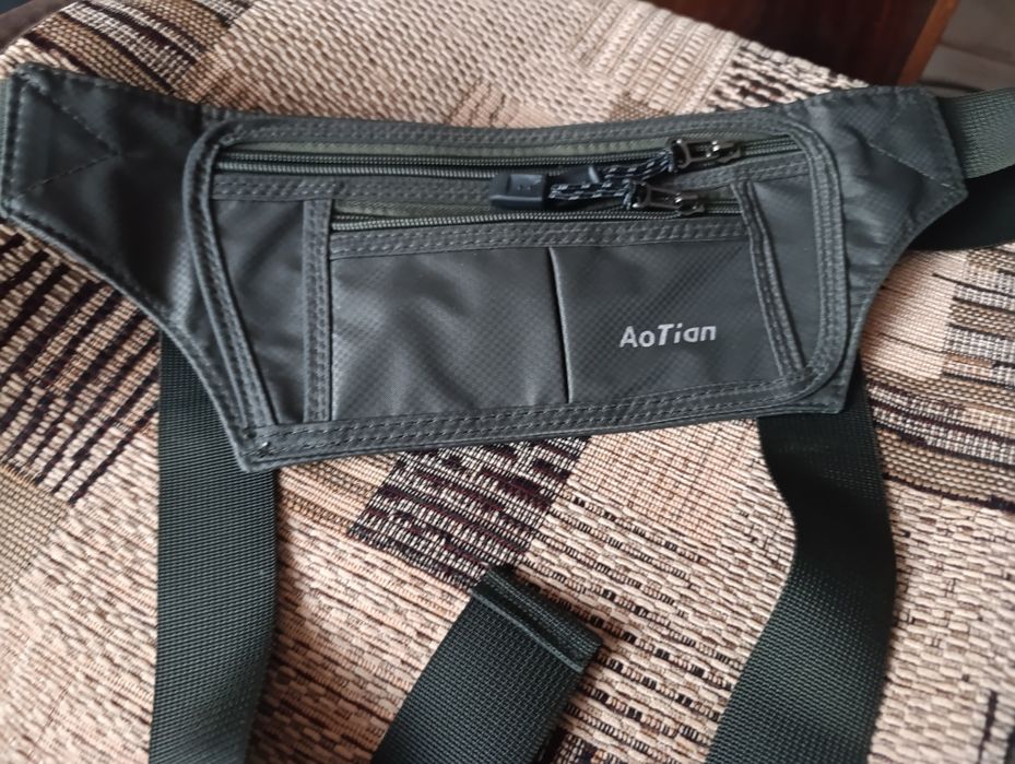 Качественная поясная сумка для бега