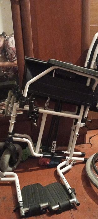 Инвалидная коляска