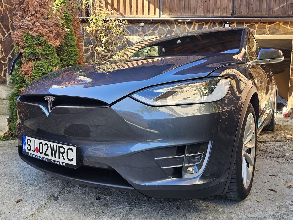 Vand Tesla Model  X Free suc Sc 01 90DIncarcare gratis pe viata.