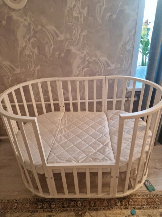 Продам детскую кроватку