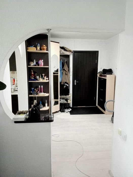 Продам 2 комнатную квартиру в районе ДСР