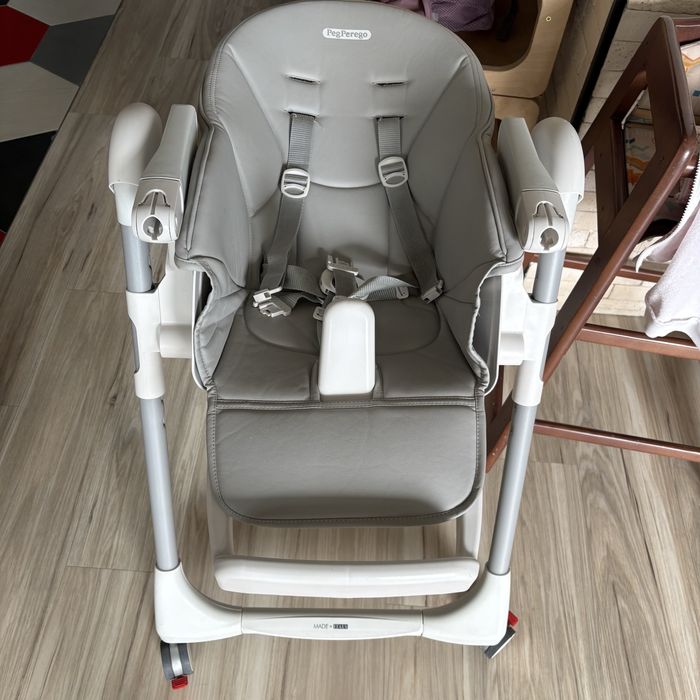 Столче за хранене Peg Perego сиво