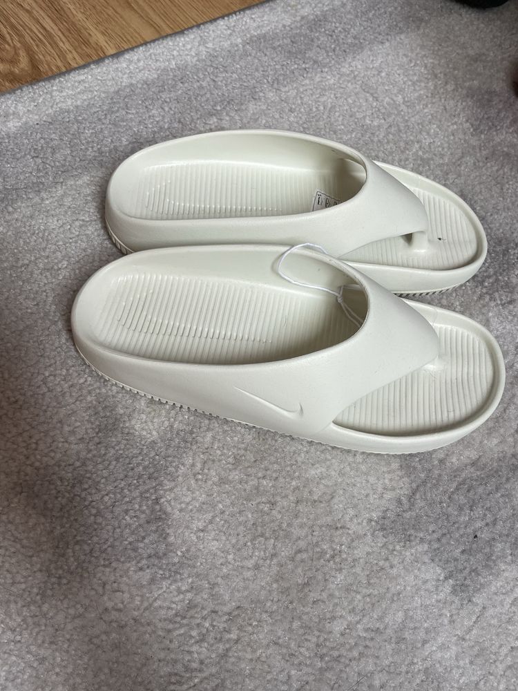 Дамски чехли(джапанки)Nike