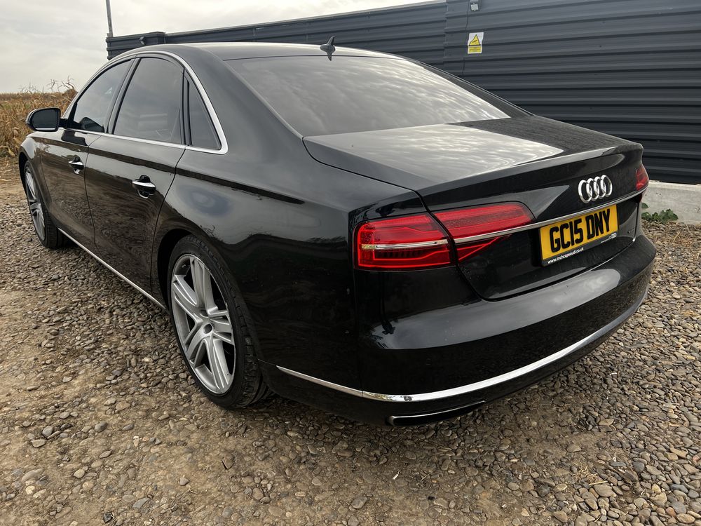 Spate audi a8 facelift triple /stopuri haion bara spate