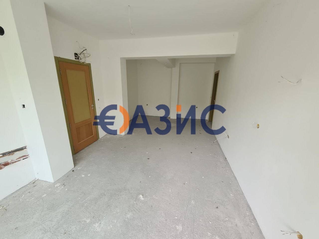 Продава се Едностаен апартамент в с. Кошарица, Област Бургас - 44 кв.м за 401 €/кв.м - Снимка #1