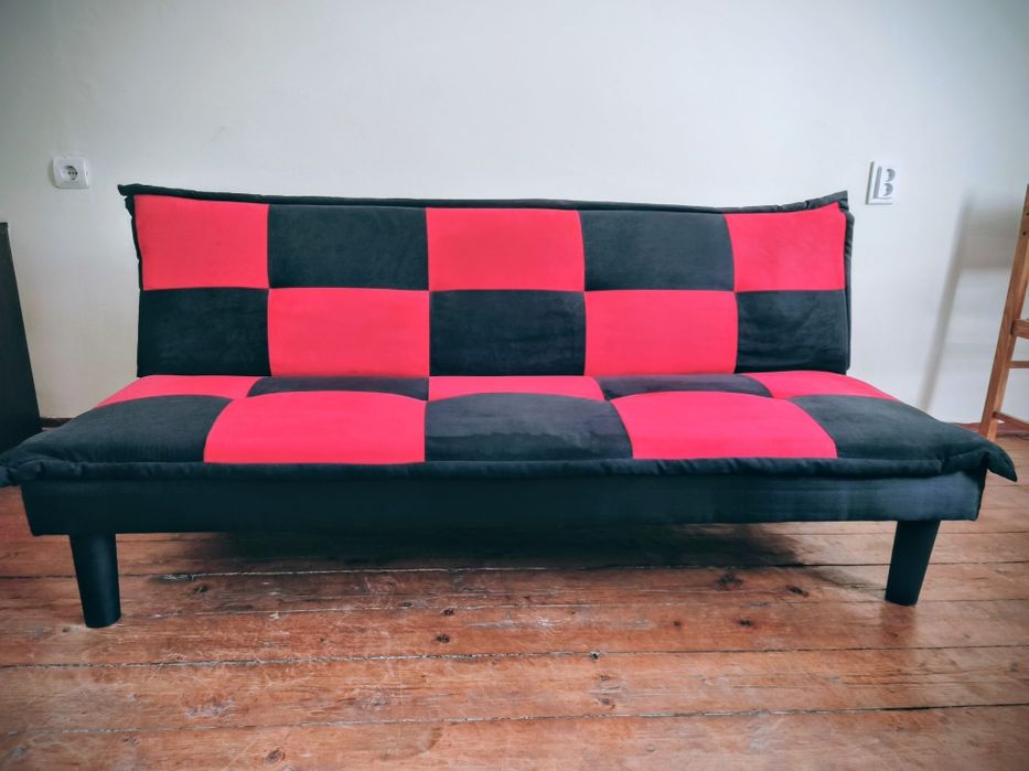 Разтегателно клик – клак канапе Хенри III , черно + червено