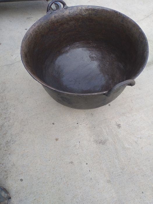 Ceaun din FONTĂ  -  85/90 litri