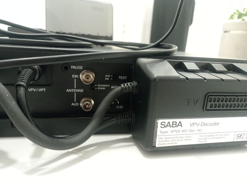 Видеомагнетофон VHS SABA VR 6520