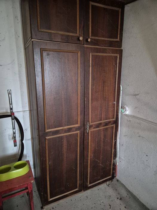 Set biblioteca cu comodă și dulap (urgent)