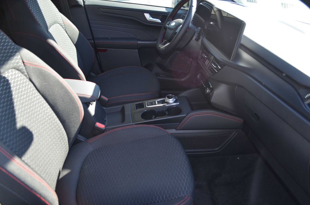 Ford Kuga ST-Line 2.5l FHEV 183 CP AT AWD