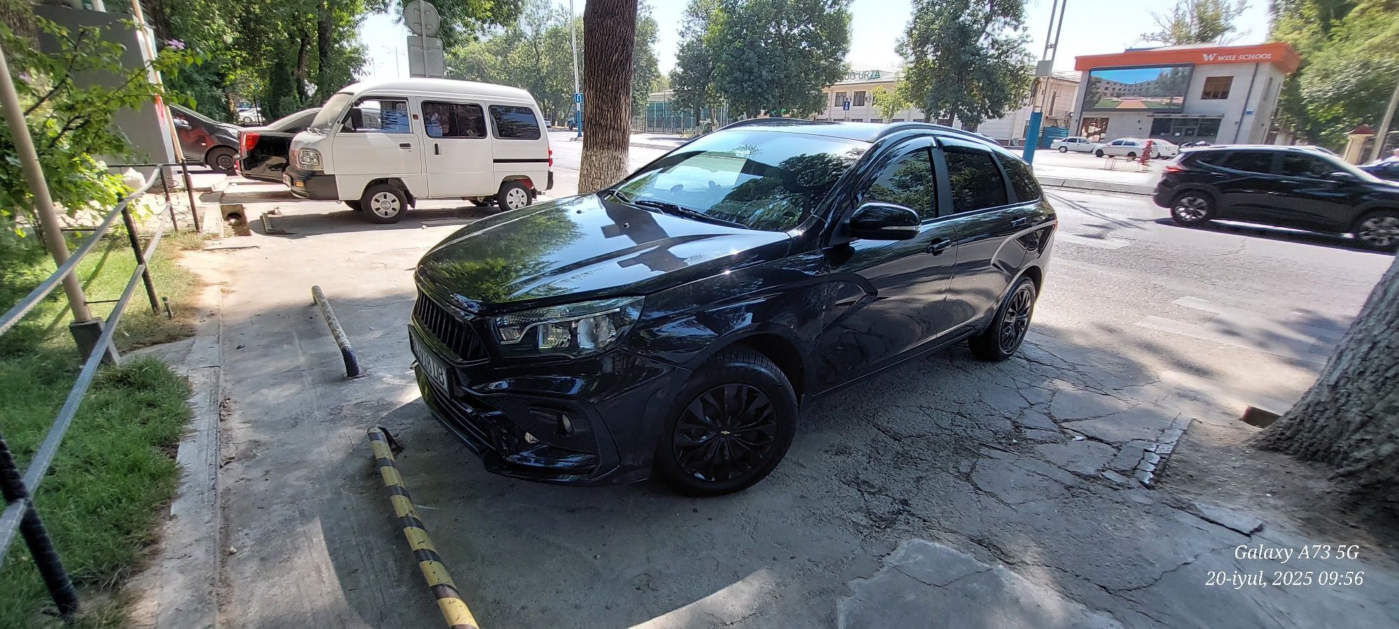 Lada Vesta SW 1.6 kam xarajatli