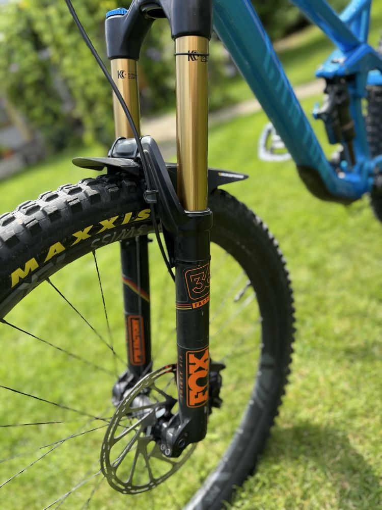Canyon Strive CF 9.0 marime M 2019