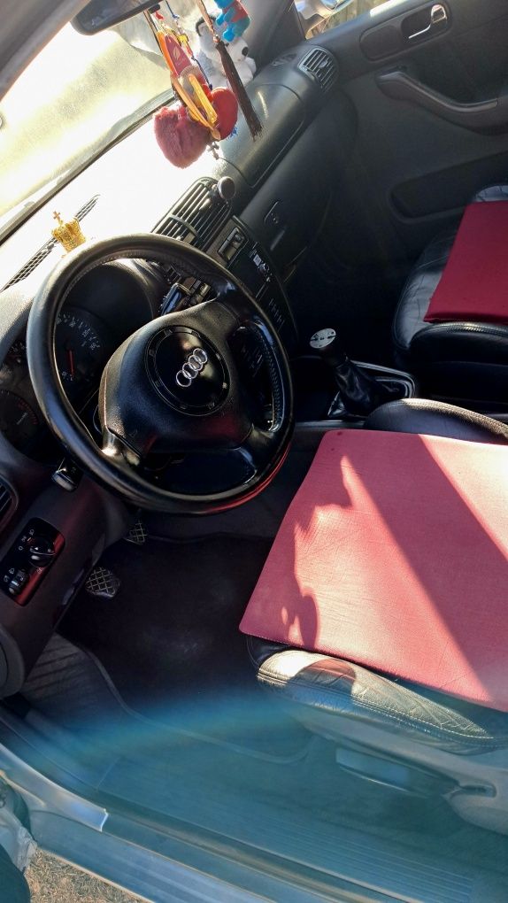 Vând audi A3 motor 1.9