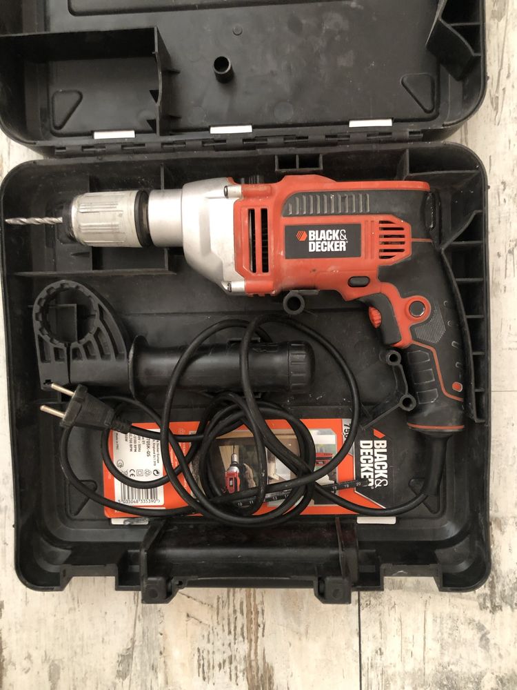Дрелка Black Decker