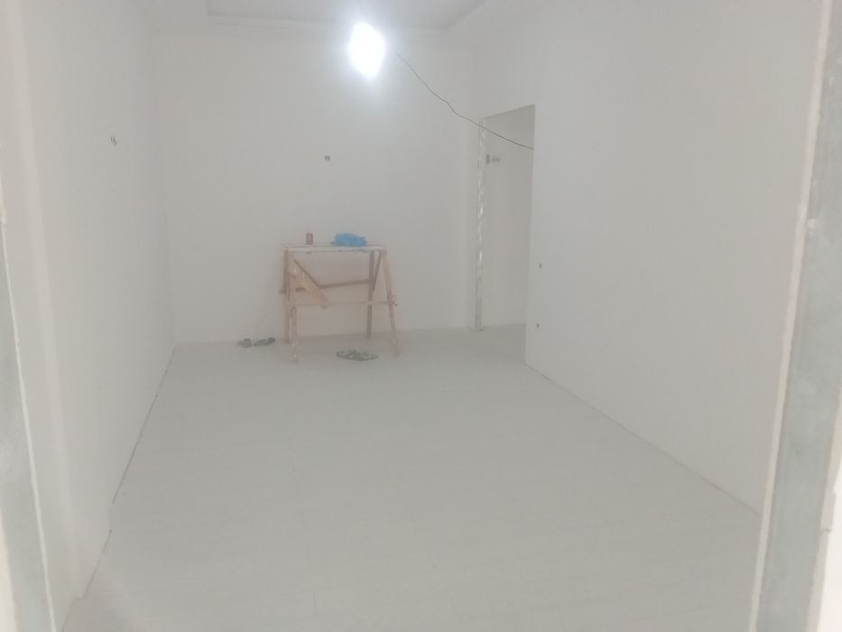 Kvartira sotiladi 90 ming $