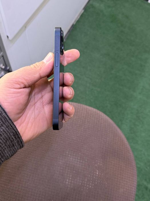 Iphone 13 mini satiladi telefon achilmagan vakumda