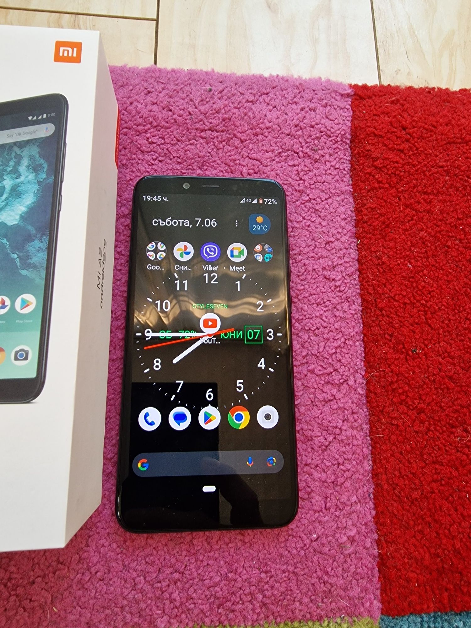 Телефон Xiaomi Mi A2 (MI  6X) с 4gb ram и 64 rom
