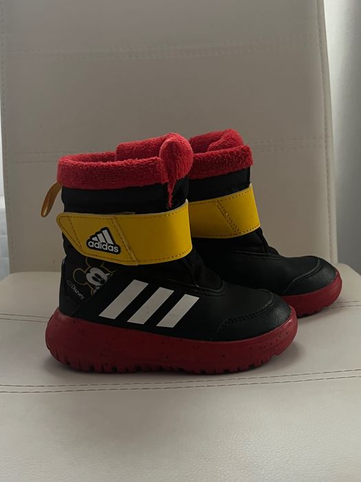 Adidas winterplay детски ботуши 25 номер