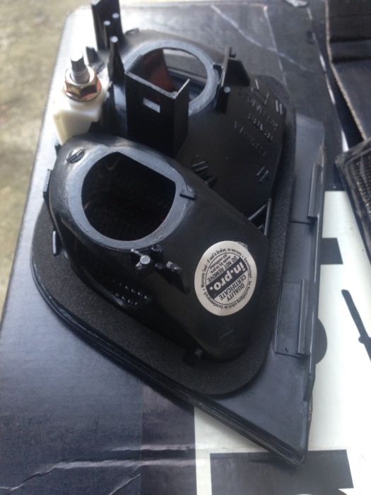 Стопове за БМВ Е46 седан фейс М пакет BMW Hella ляв стоп десен 330д М