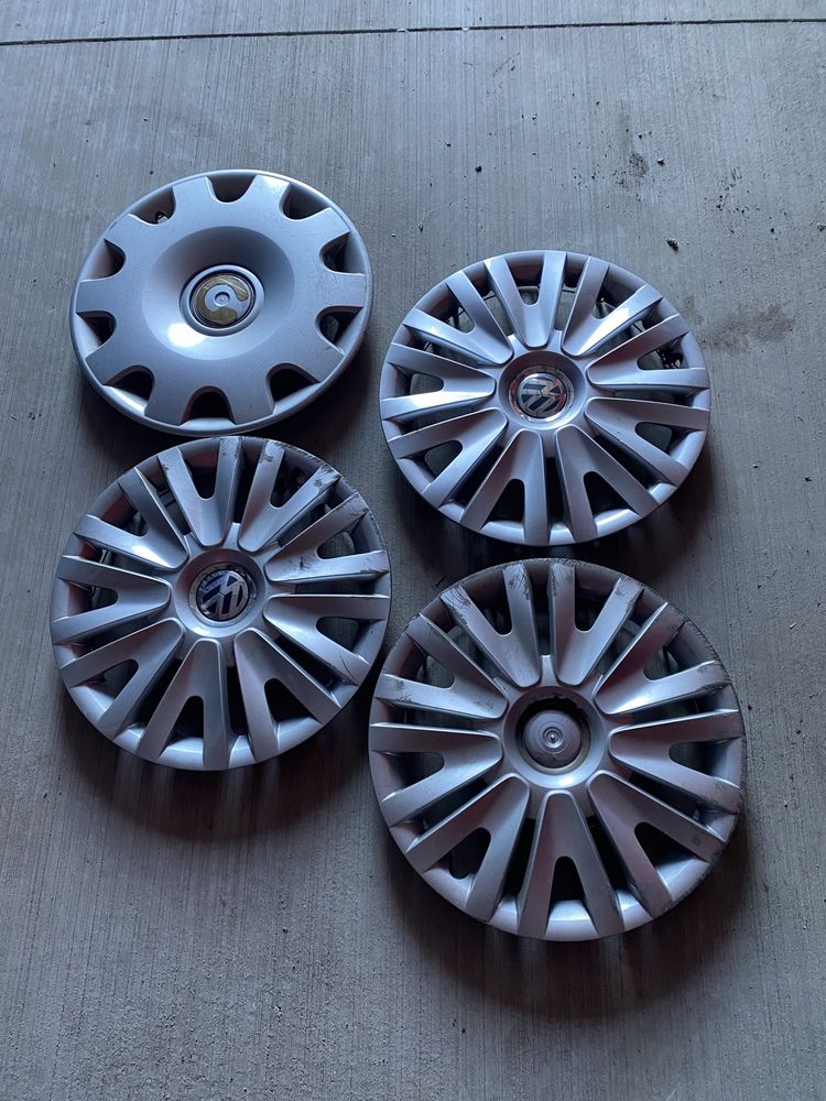 Capace originale  VW pe 15’’  la bucata
