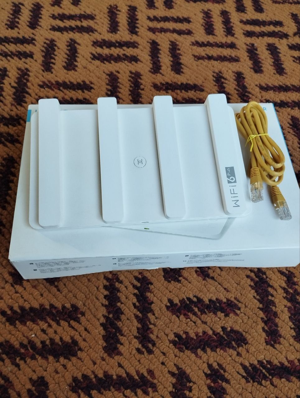Honor router 3 sotiladi