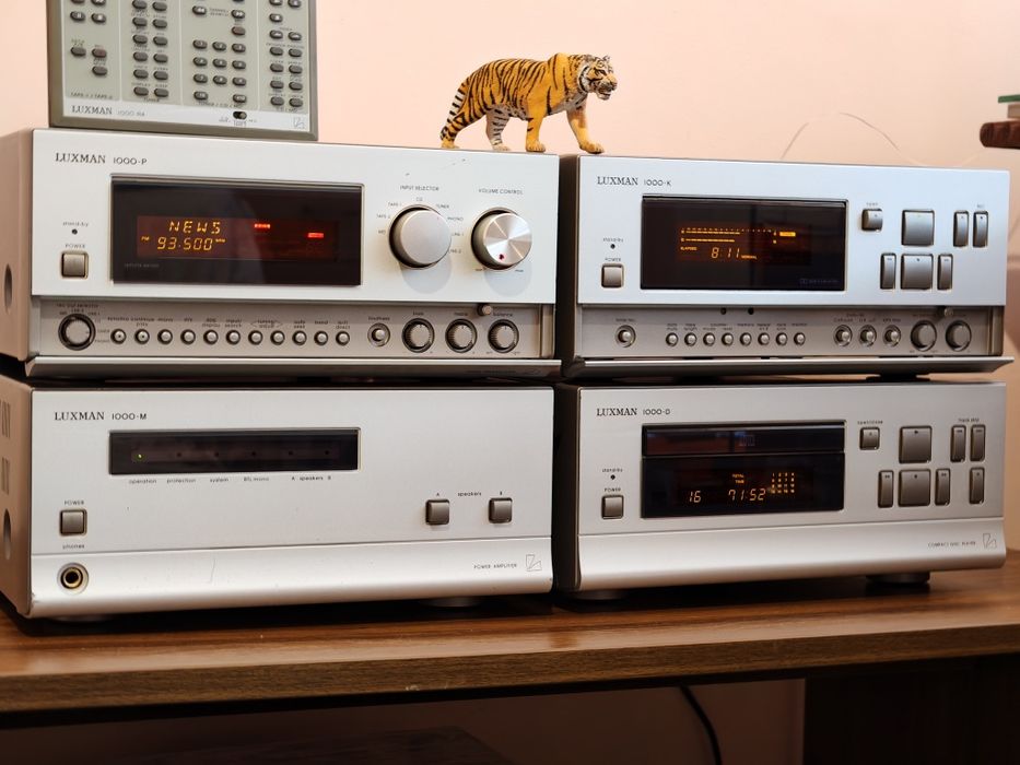 Luxman 1000M. Linie Hi-Fi clasa High-End. Cap serie. 10/10. Preț fix !