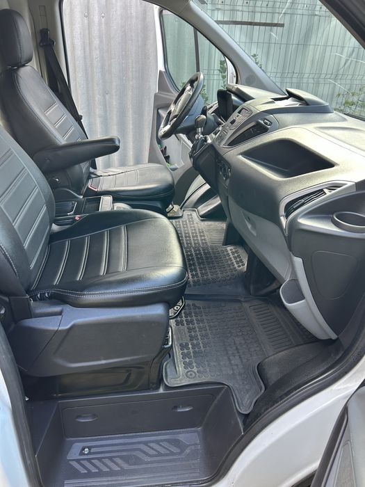Ford transit custon