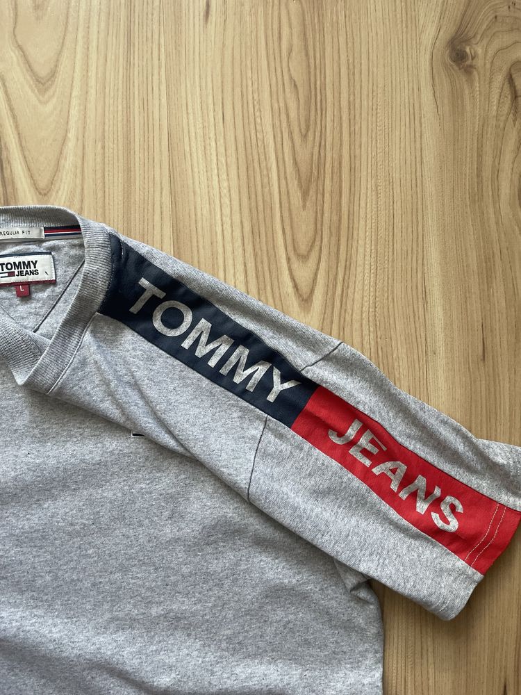 TOMMY HILFIGER / мъжка тениска L