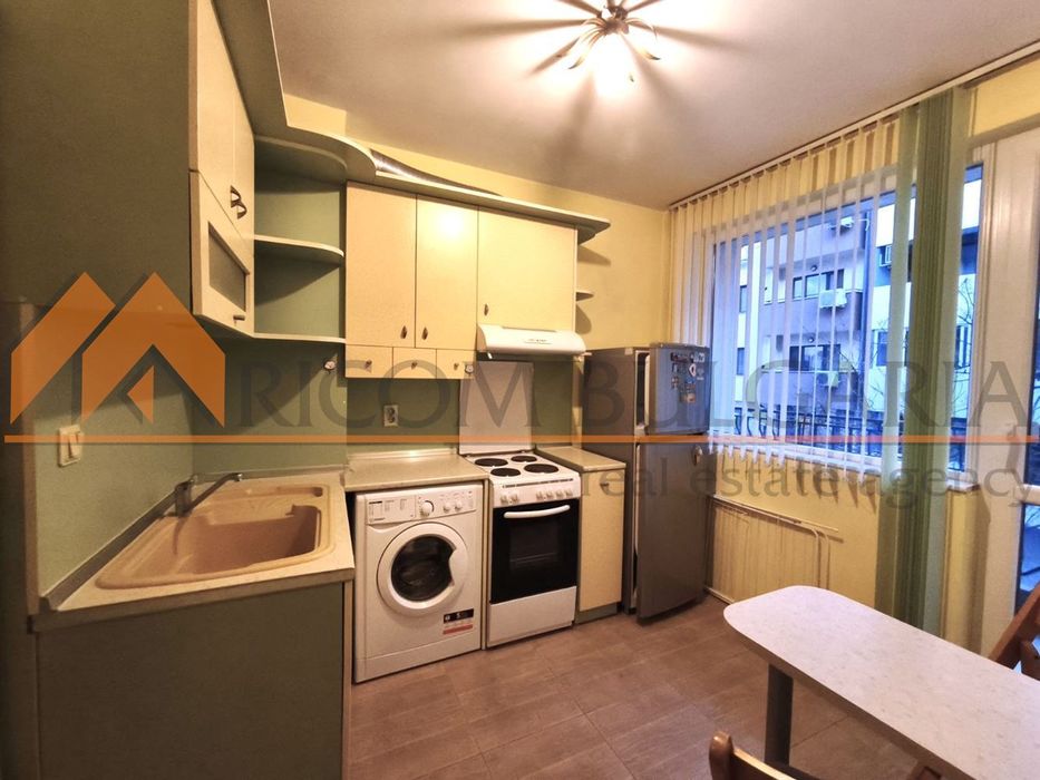 1-стаен в Варна-Лятно кино Тракия площ 40