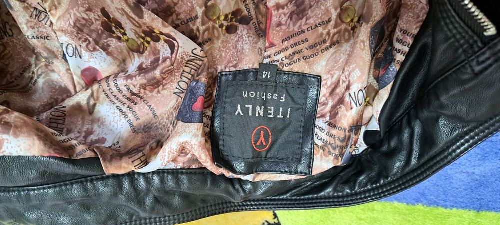 Geaca din piele artificiala