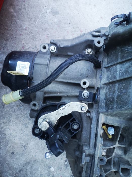 Cutie viteze dacia logan 336H3