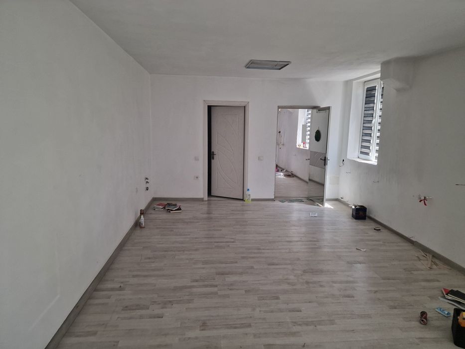 Inchiriez/ vand/schimb Depozit, sediu firma