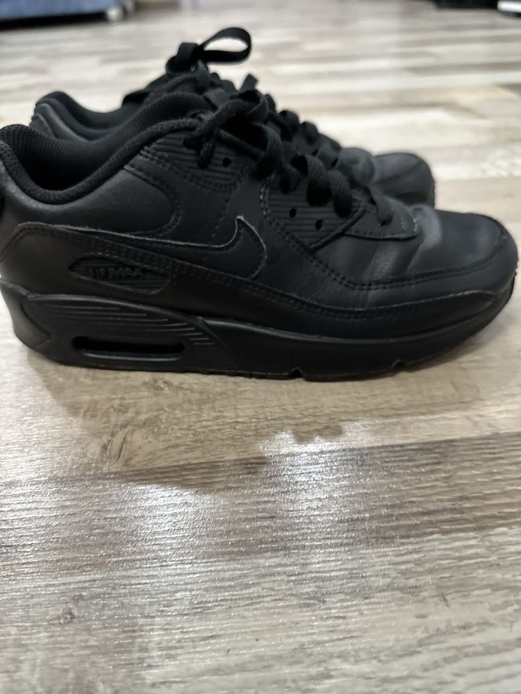 Кожени маратонки nike 90 air max