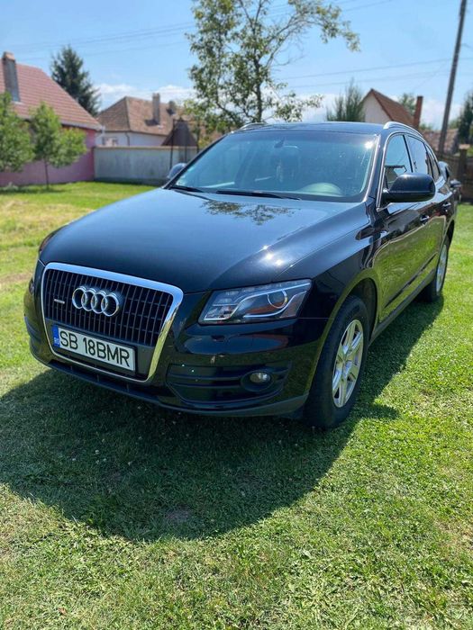 Vând Audi Q5 2012