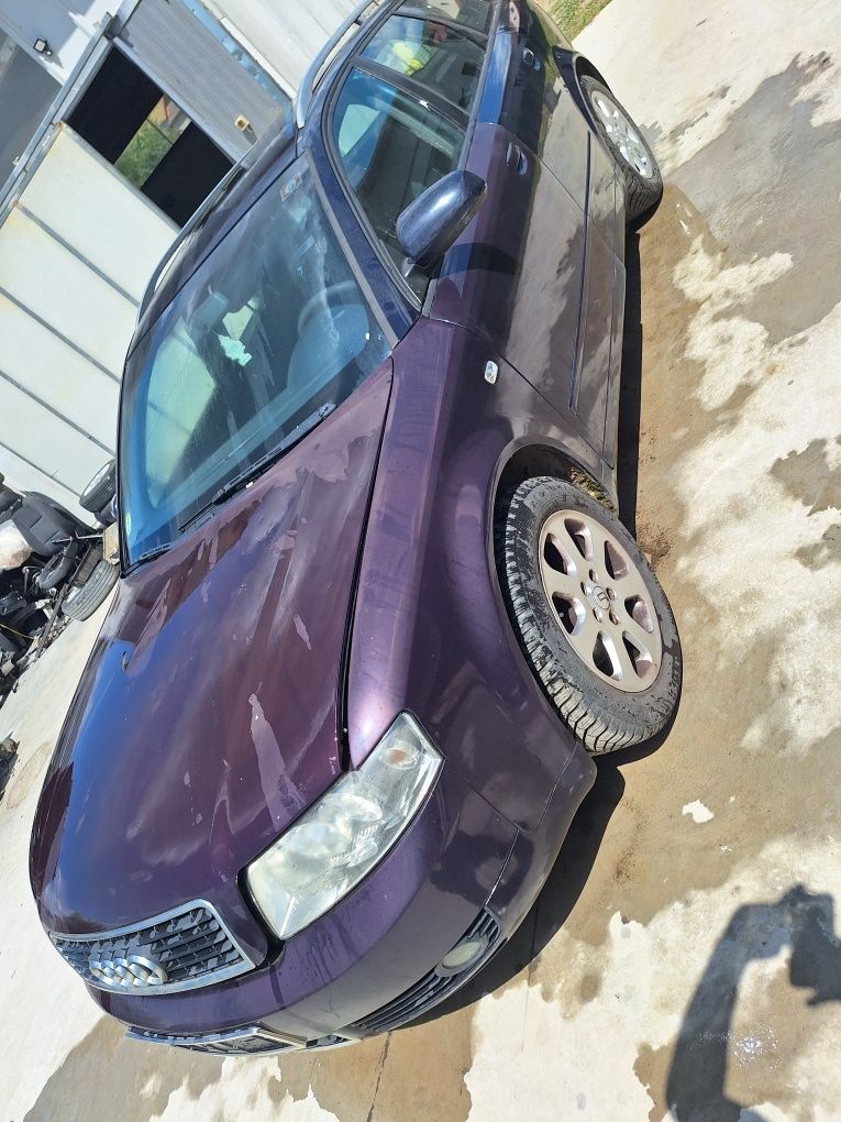 Dezmembrez audi a4 b6 19.