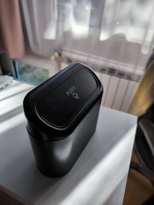 Продавам водоустойчиво кошче за автомобил