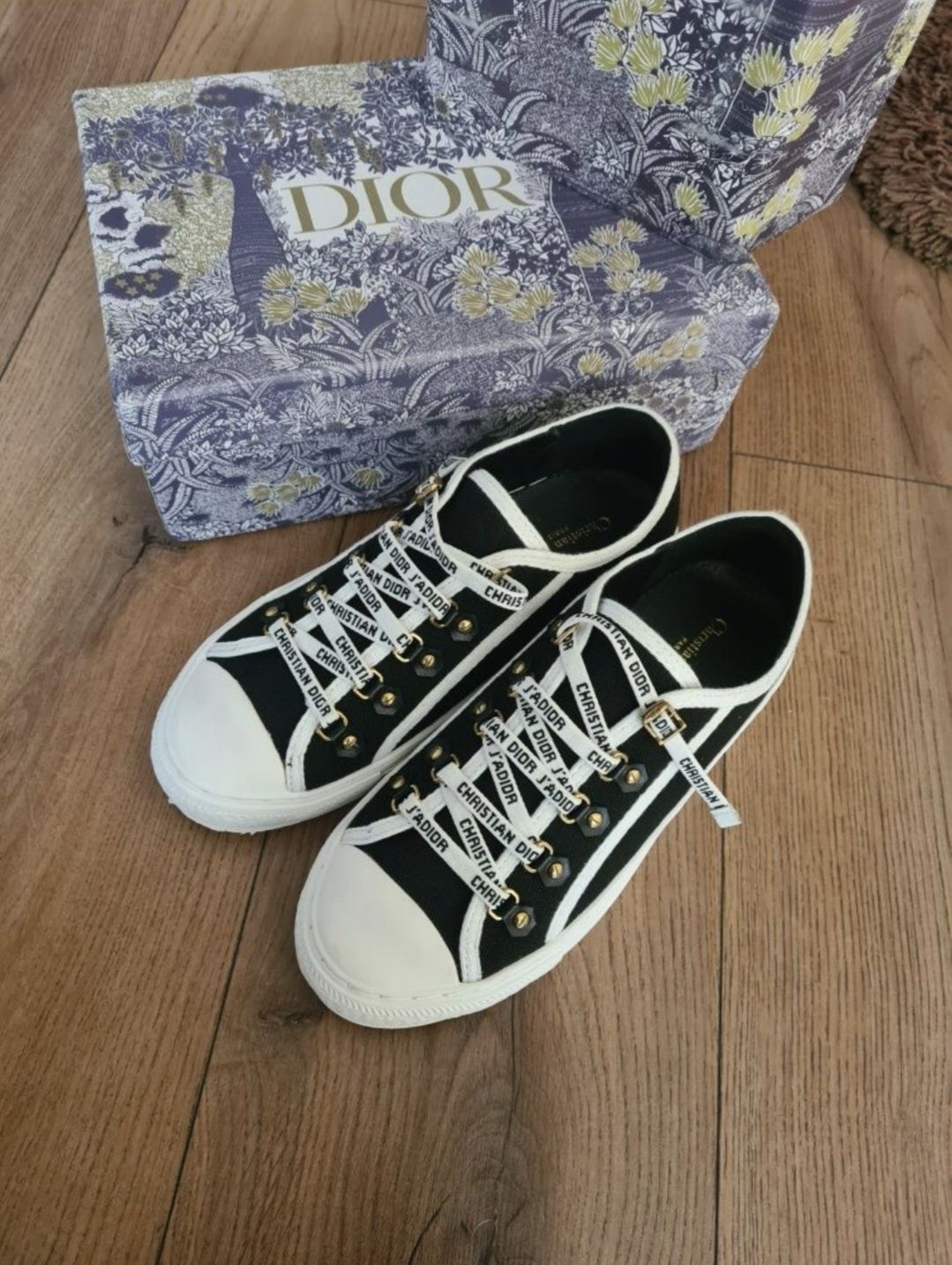 Нови кецове Dior без кутия
