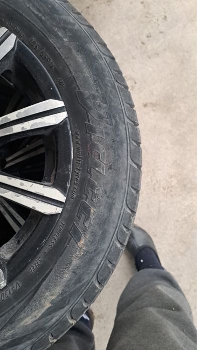 Шины б/у в хорошем состояний