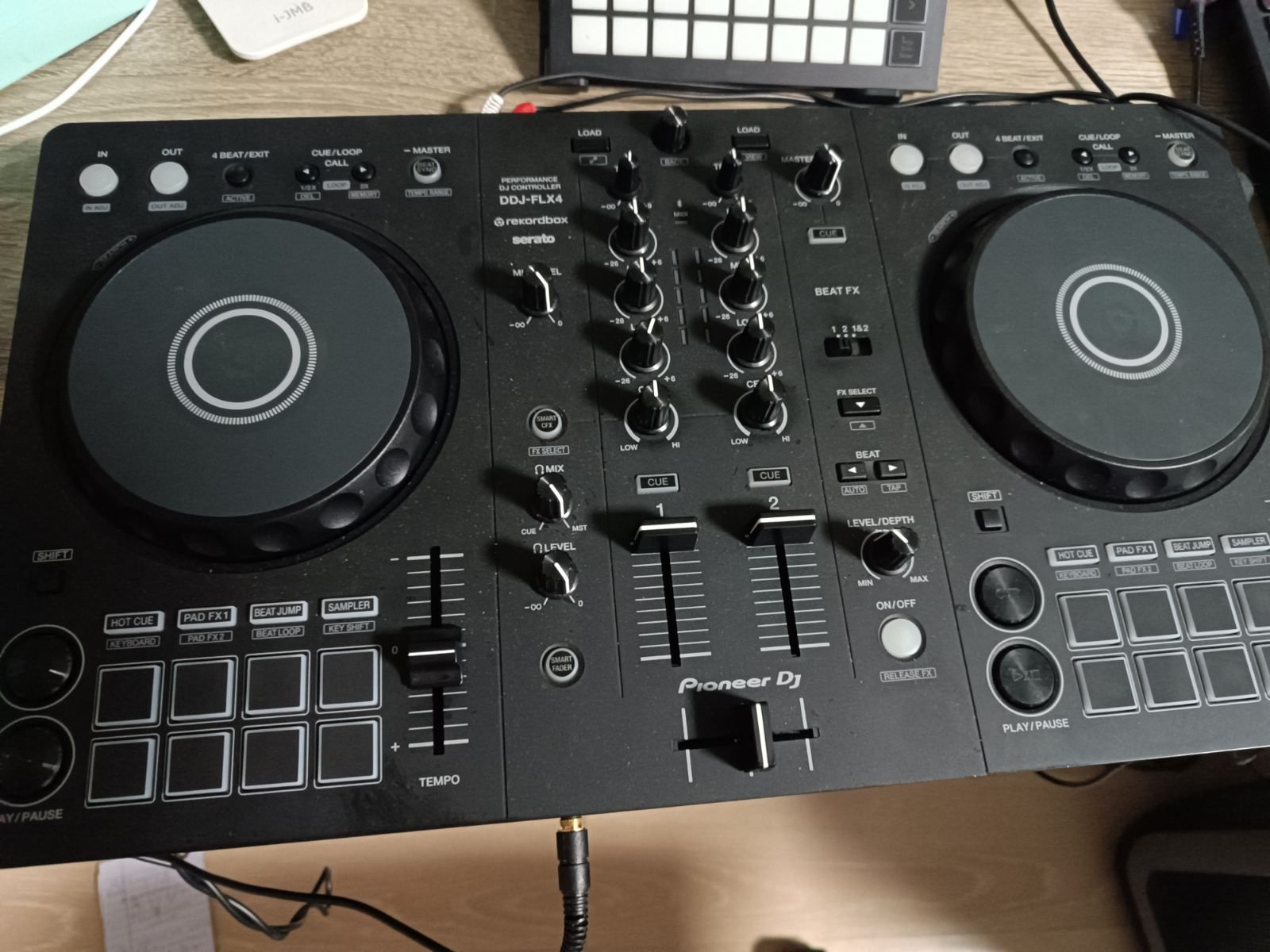 Pioneer ddj flx4 Диджей контролер