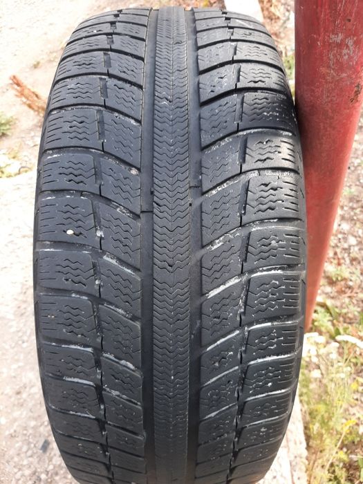 Продам шину. 225/50/17 мишелин