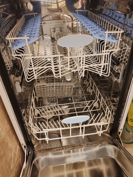 Съдомиялна Indesit ide 44