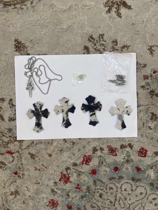 Срочно продаю украшение от бренда Chrome Hearts