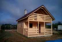Cabane din.   lemn
