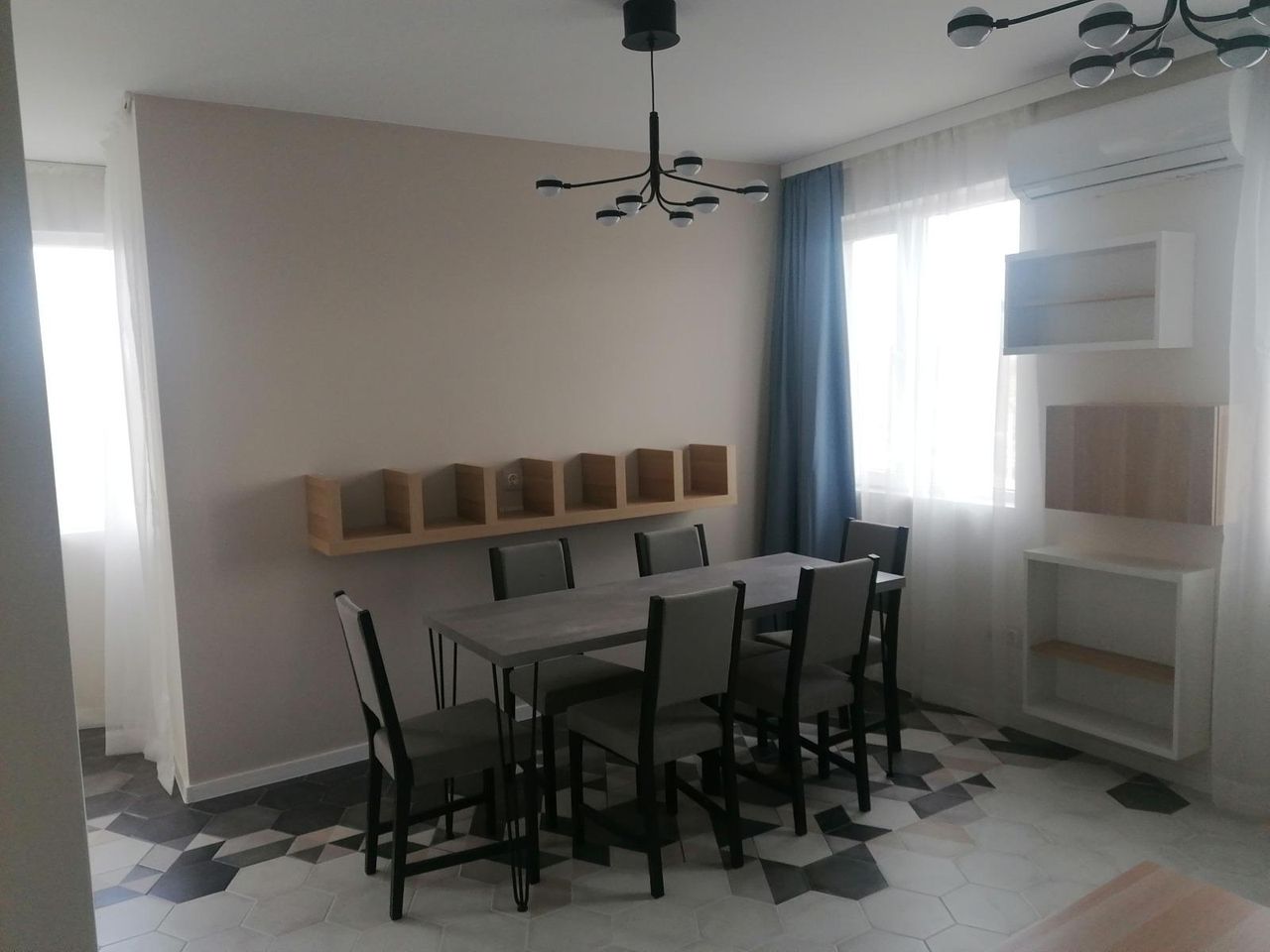 Дава се под наем Тристаен апартамент в София, Бенковски - 90 кв.м за 700 € - Снимка #5